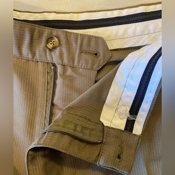 FireThorn Golf  Shorts Evergreen Moss Mens 38 - Picture 11 of 13